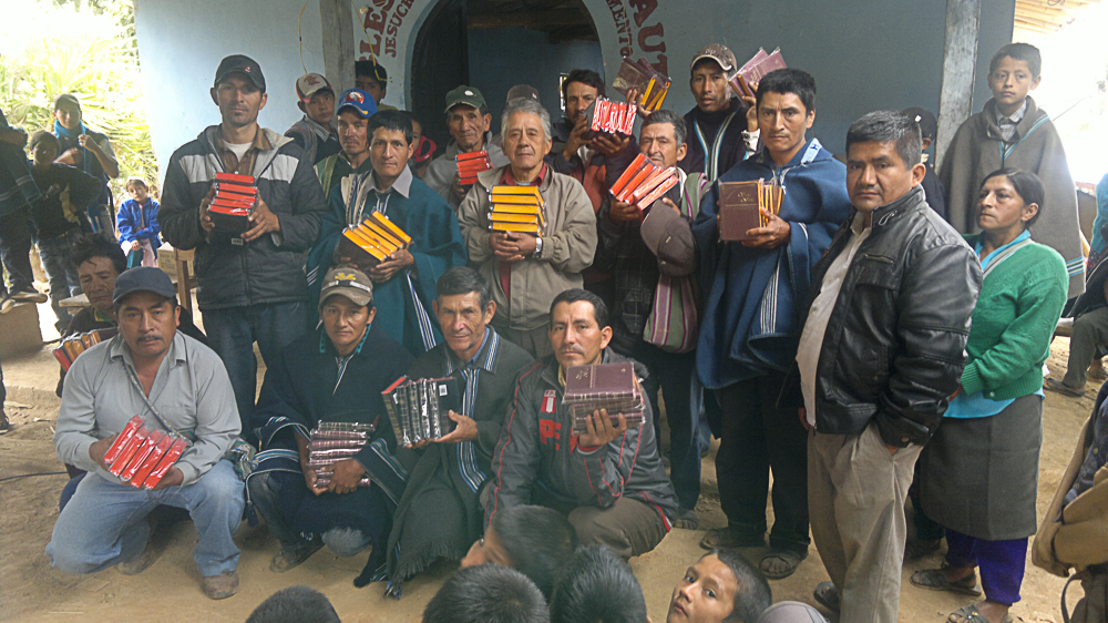 Bible-distribution-peru-2015-2018