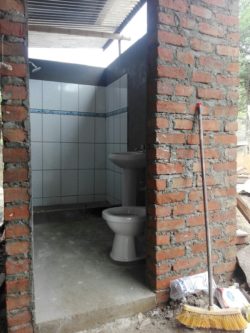 wilmer-navarro-bathroom