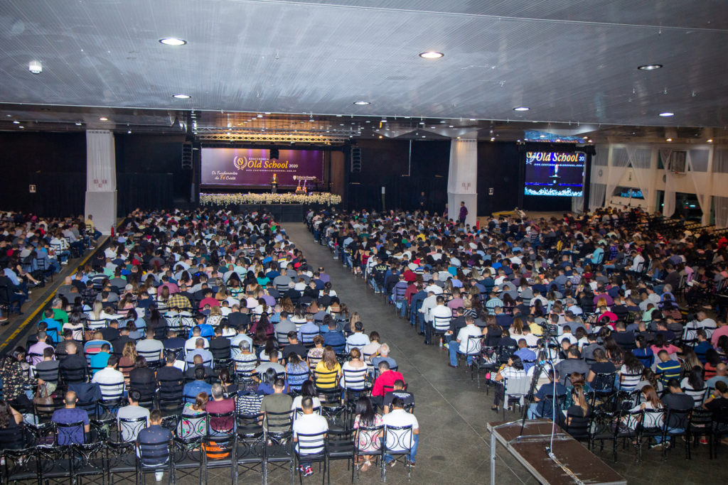 Paul Washer Preaching In Brazil 3
